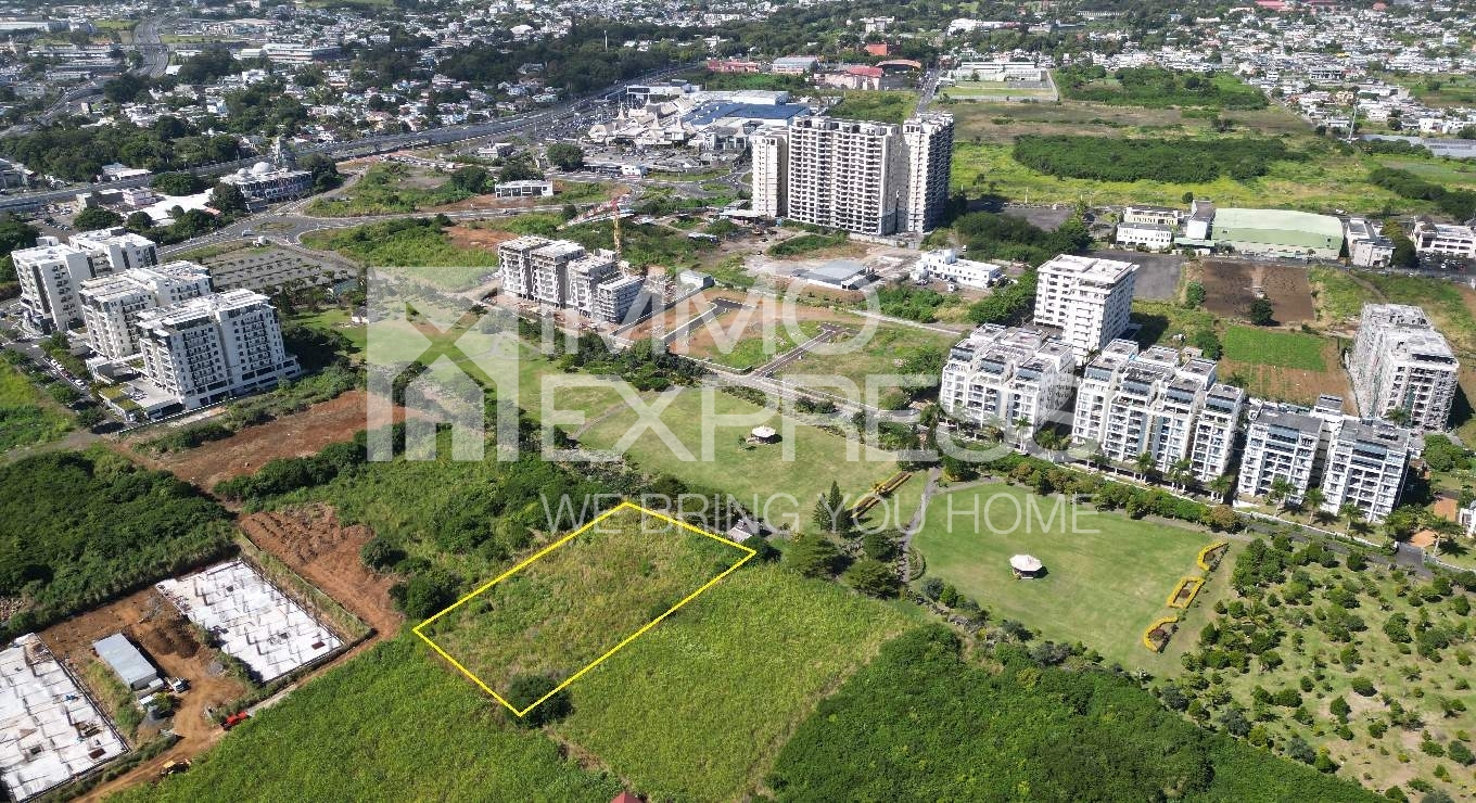 Prime Land Parcel in Close Proximity to Sodnac Link Road