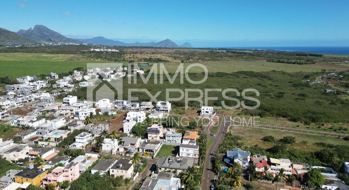 Agricultural plot of 1.02 arpents with high development potential