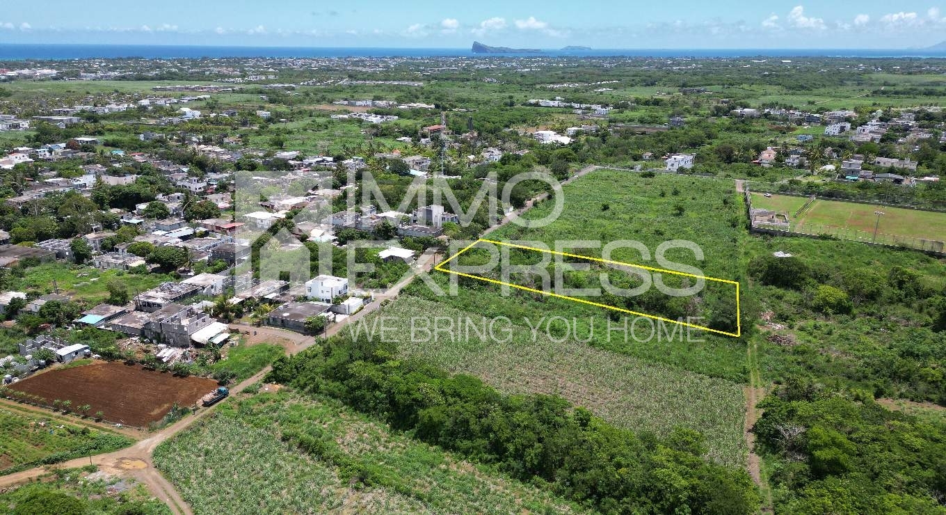 Terrain agricole convertible de 94 perches dans le Nord