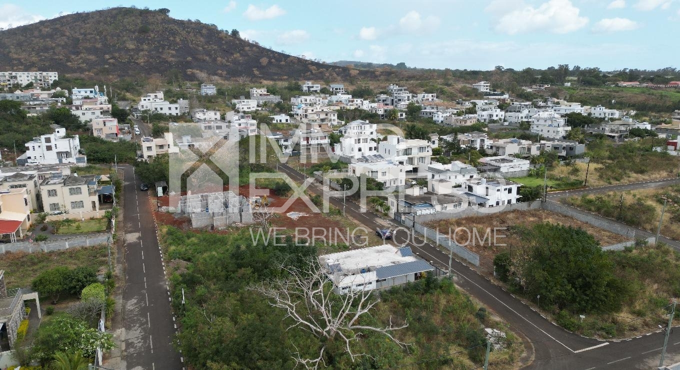 Plot with Breathtaking Panoramic Views