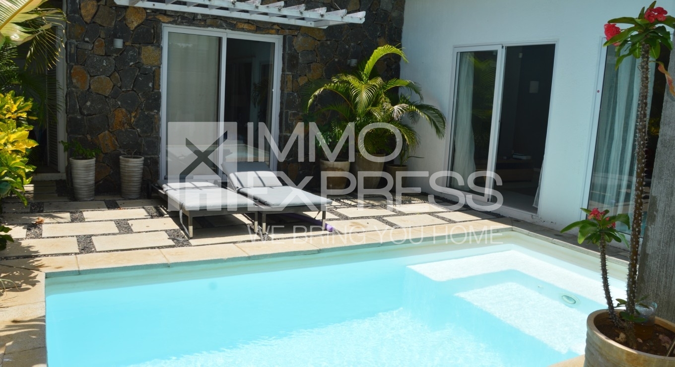Modern 3-Bedroom Villa with Private Pool